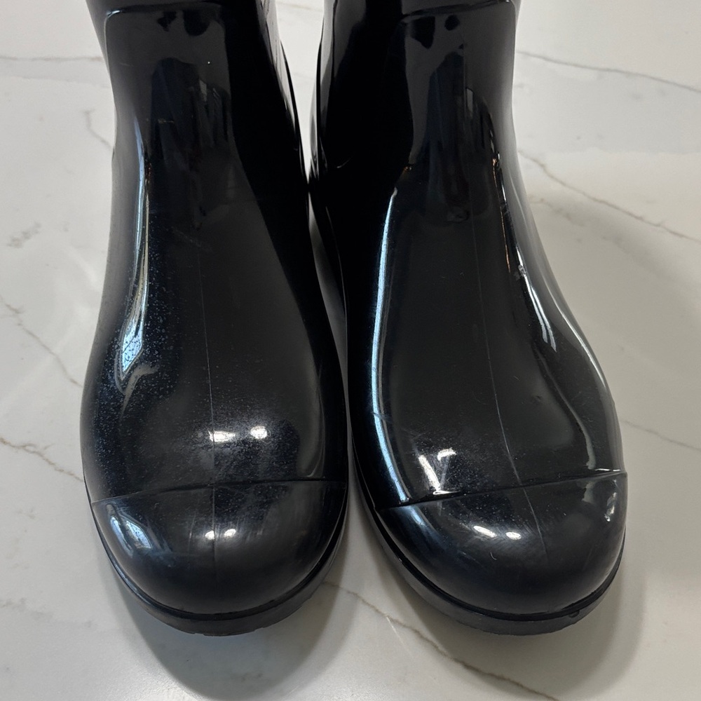 UGG Women's Black Glossy Mid-Calf Rain Boots - Picture 5 of 17